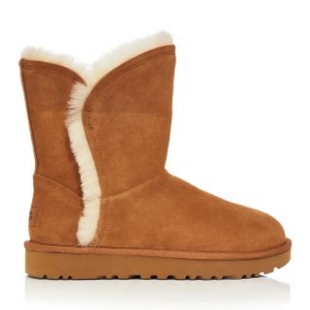 NIB UGG Women’s 1103746 Classic High-Low Short